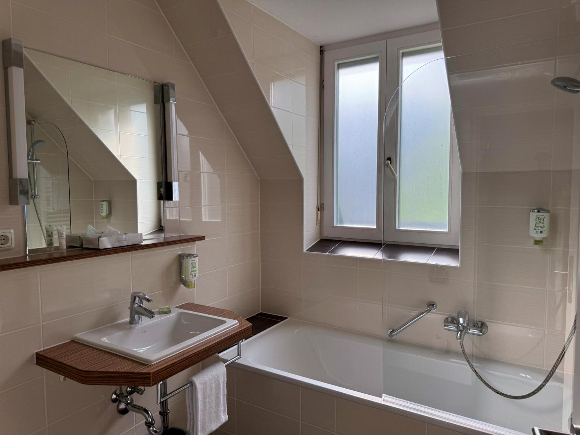 Eisberg Hotel Schwanen Lahr  Luaran gambar